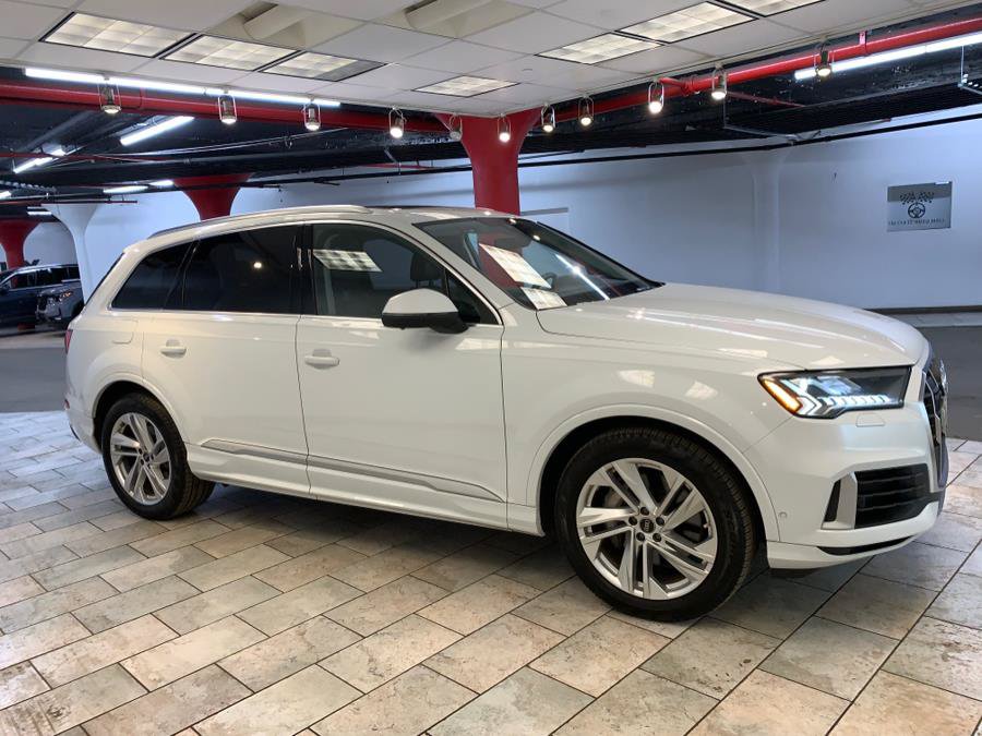 Used 2023 Audi Q7 3.0T Prestige AWD/4WD image 5