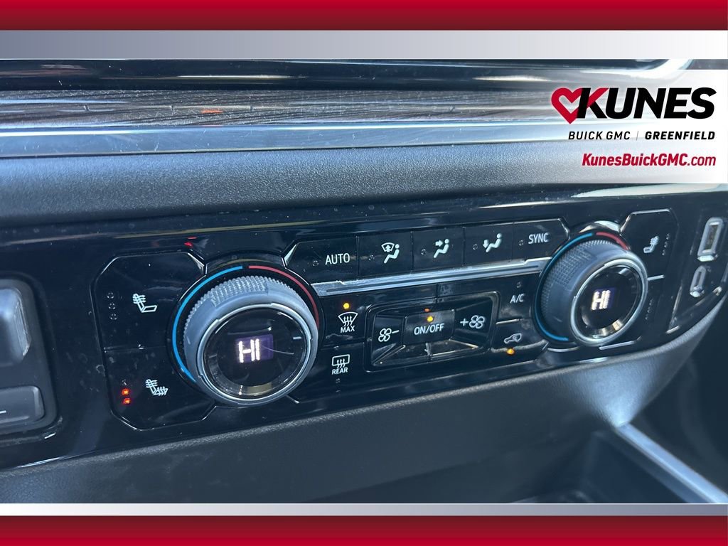 Used 2025 Chevrolet Silverado 1500 LT w/ Leather Package image 33