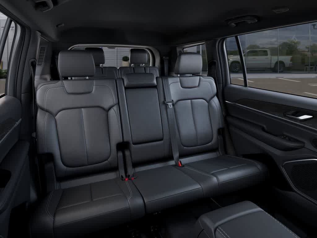 New 2026 Jeep Grand Cherokee L Limited AWD/4WD image 15