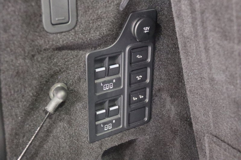 Used 2020 Land Rover Discovery HSE AWD/4WD image 33