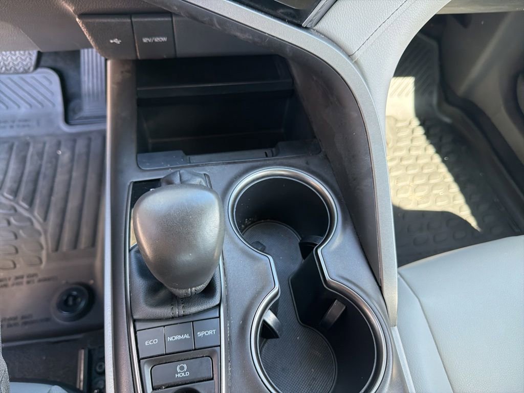 Used 2024 Toyota Camry SE image 26