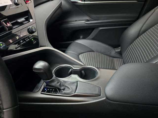 Used 2021 Toyota Camry SE FWD image 27