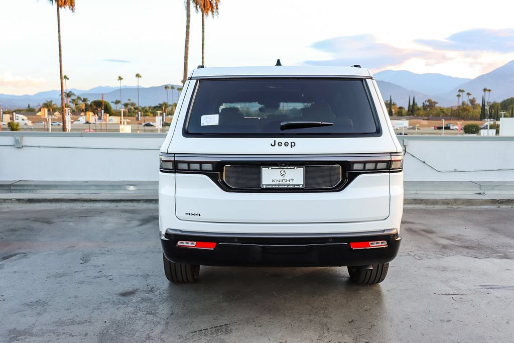New 2026 Jeep Grand Wagoneer Limited AWD/4WD image 8
