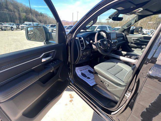 New 2026 RAM 1500 Big Horn AWD/4WD image 10