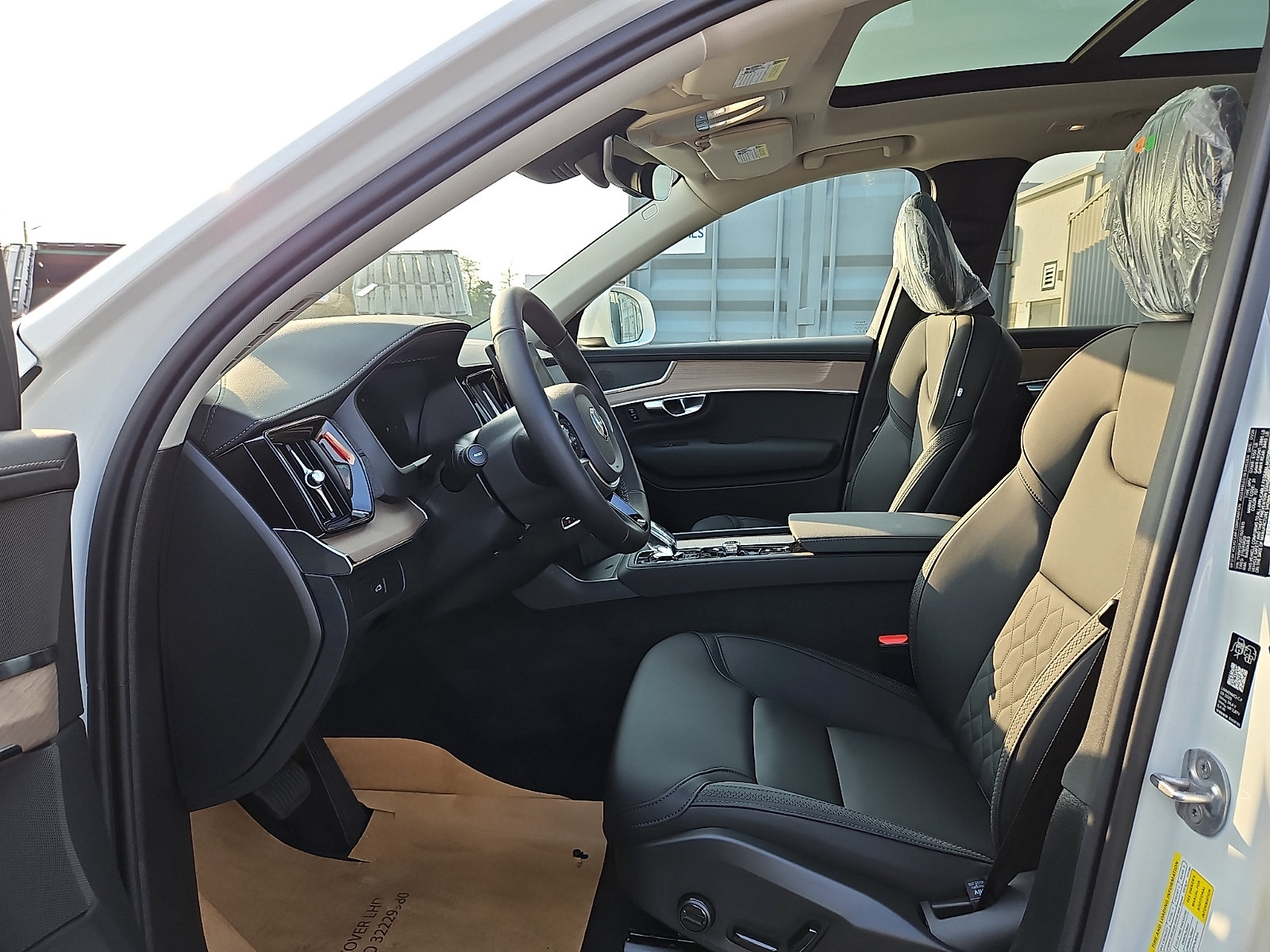 New 2026 Volvo XC90 B5 Core AWD/4WD image 11