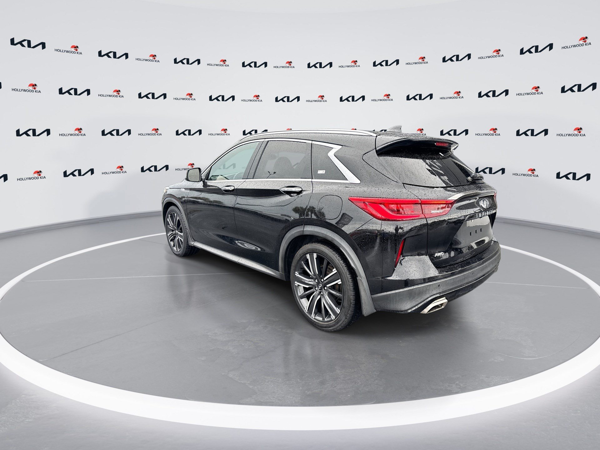 Used 2021 INFINITI QX50 Luxe w/ Appearance Package AWD/4WD image 6