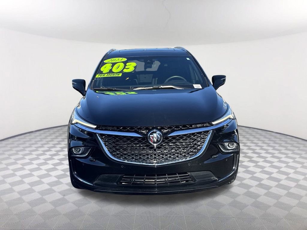 Used 2023 Buick Enclave Avenir image 2