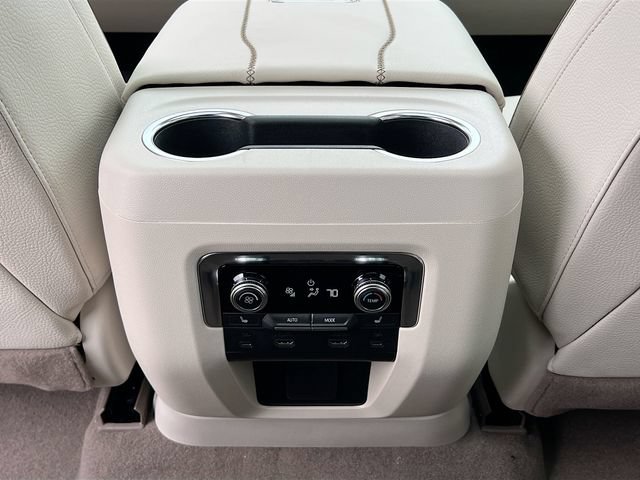 New 2026 GMC Yukon XL Denali w/ Denali Reserve Package AWD/4WD image 18