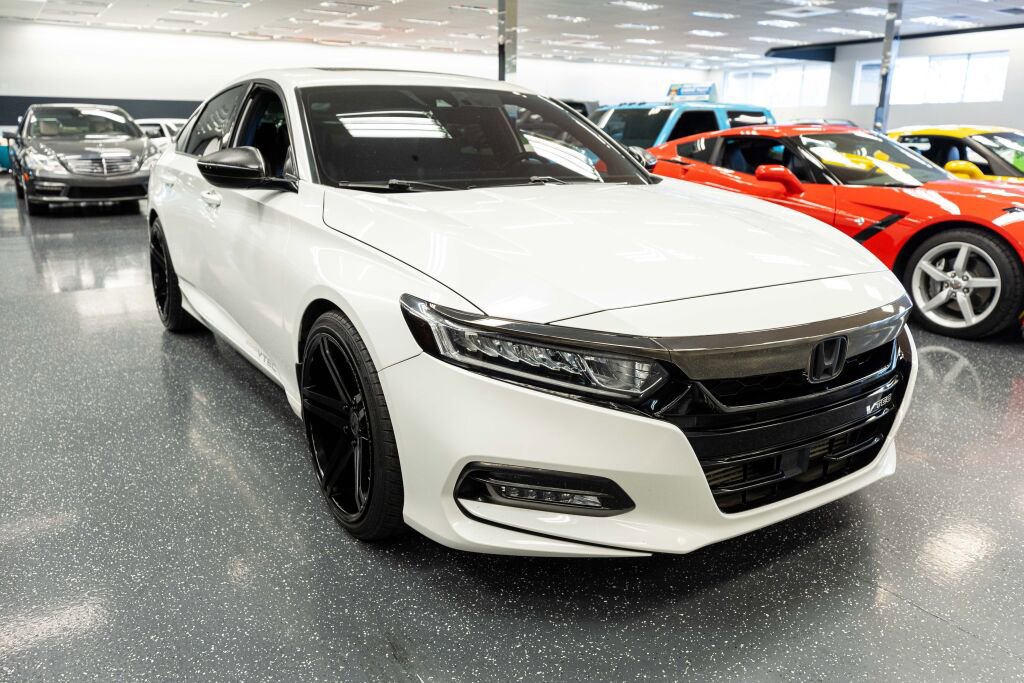 Used 2020 Honda Accord Sport image 4
