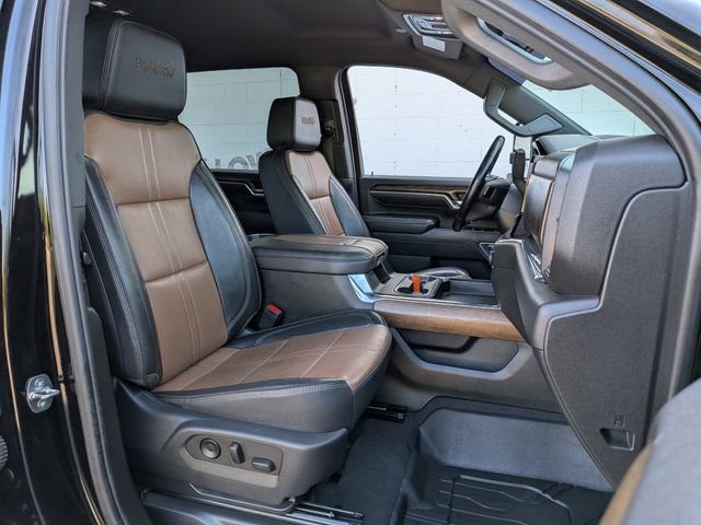 Used 2024 Chevrolet Silverado 3500 High Country w/ Technology Package AWD/4WD image 24