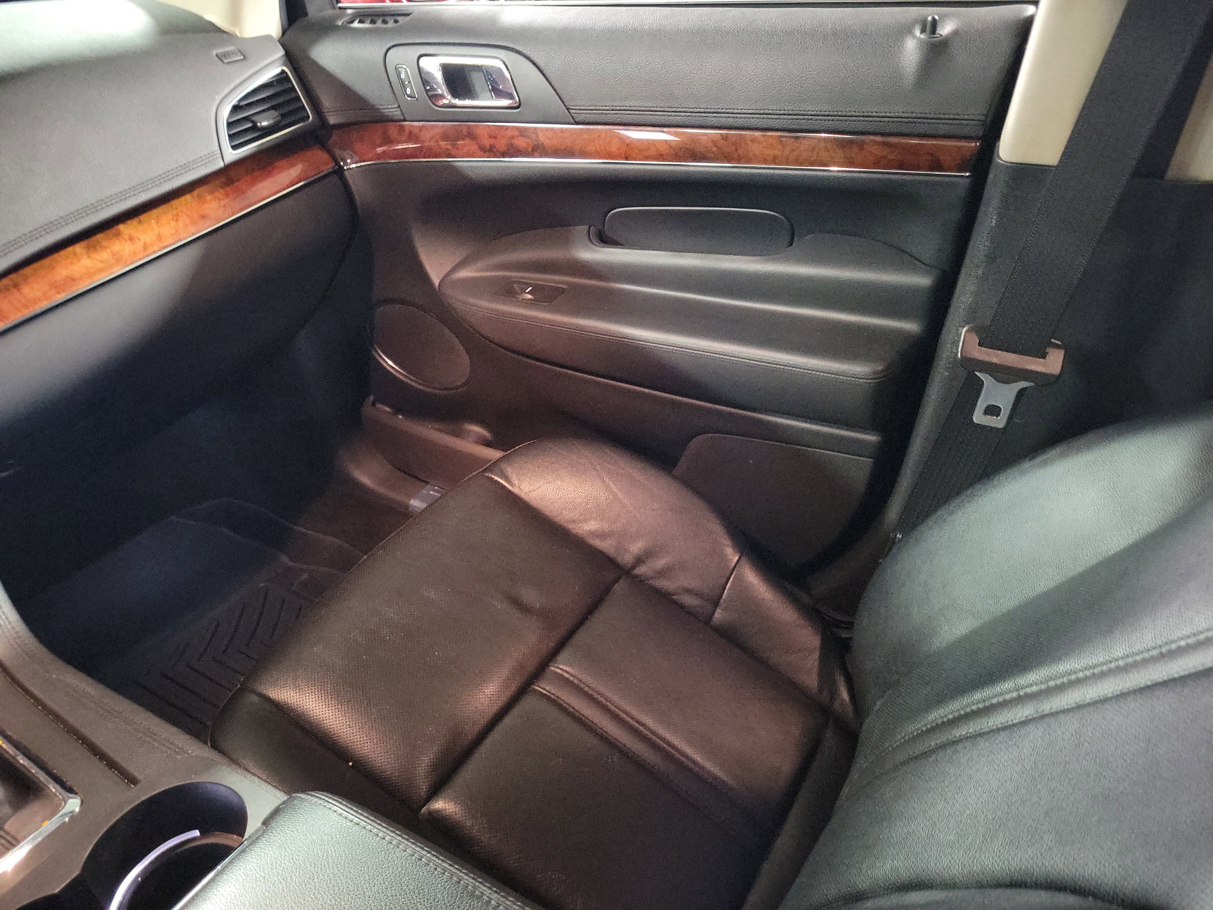 Used 2015 Lincoln MKT AWD w/ Equipment Group 201A image 20