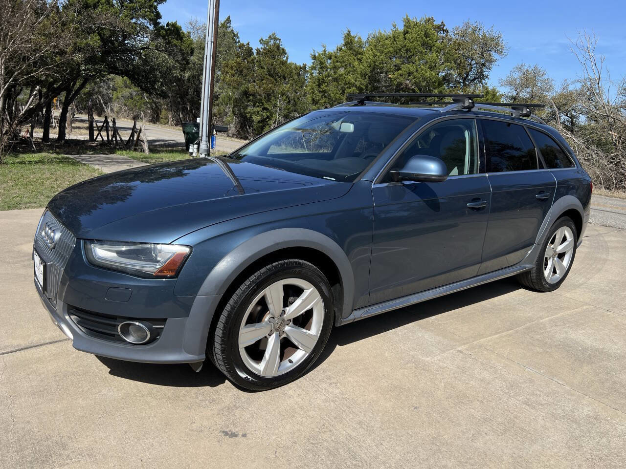Used 2015 Audi A4 Premium w/ Audi MMI Navigation image 5