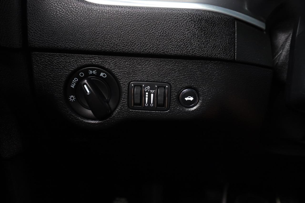 Used 2020 Dodge Charger R/T RWD image 35