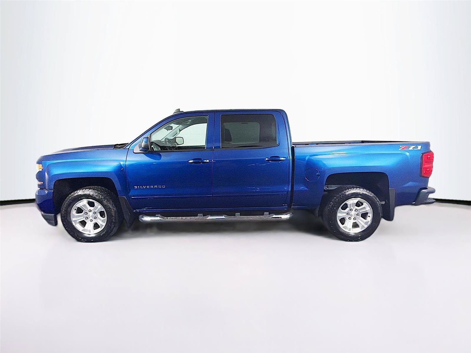 Used 2018 Chevrolet Silverado 1500 LT w/ All Star Edition AWD/4WD image 8