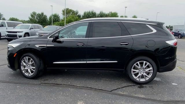 Used 2023 Buick Enclave Premium w/ Experience Buick Package image 5