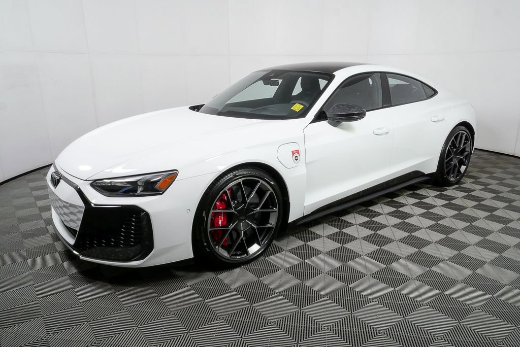 New 2026 Audi RS e-tron GT performance image 27