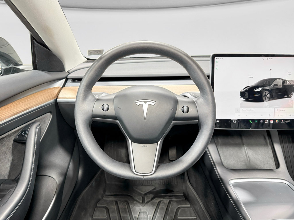 Used 2022 Tesla Model 3 Long Range AWD/4WD image 8