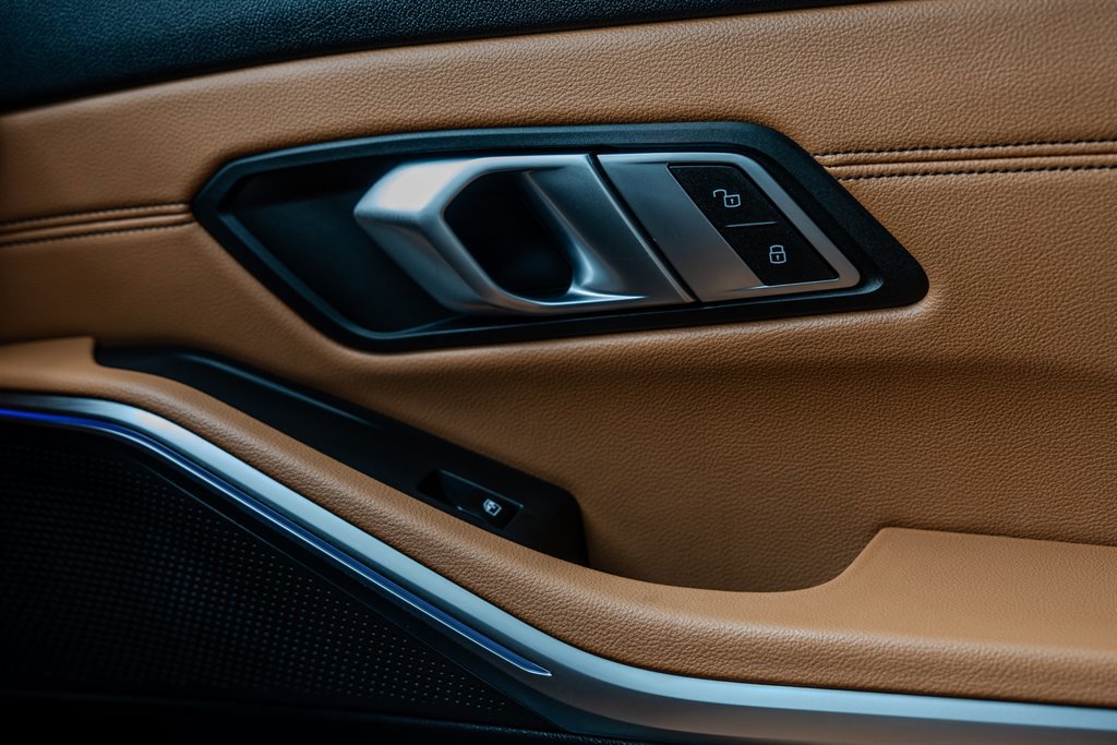 Used 2021 BMW M340i w/ Parking Assistance Package image 24