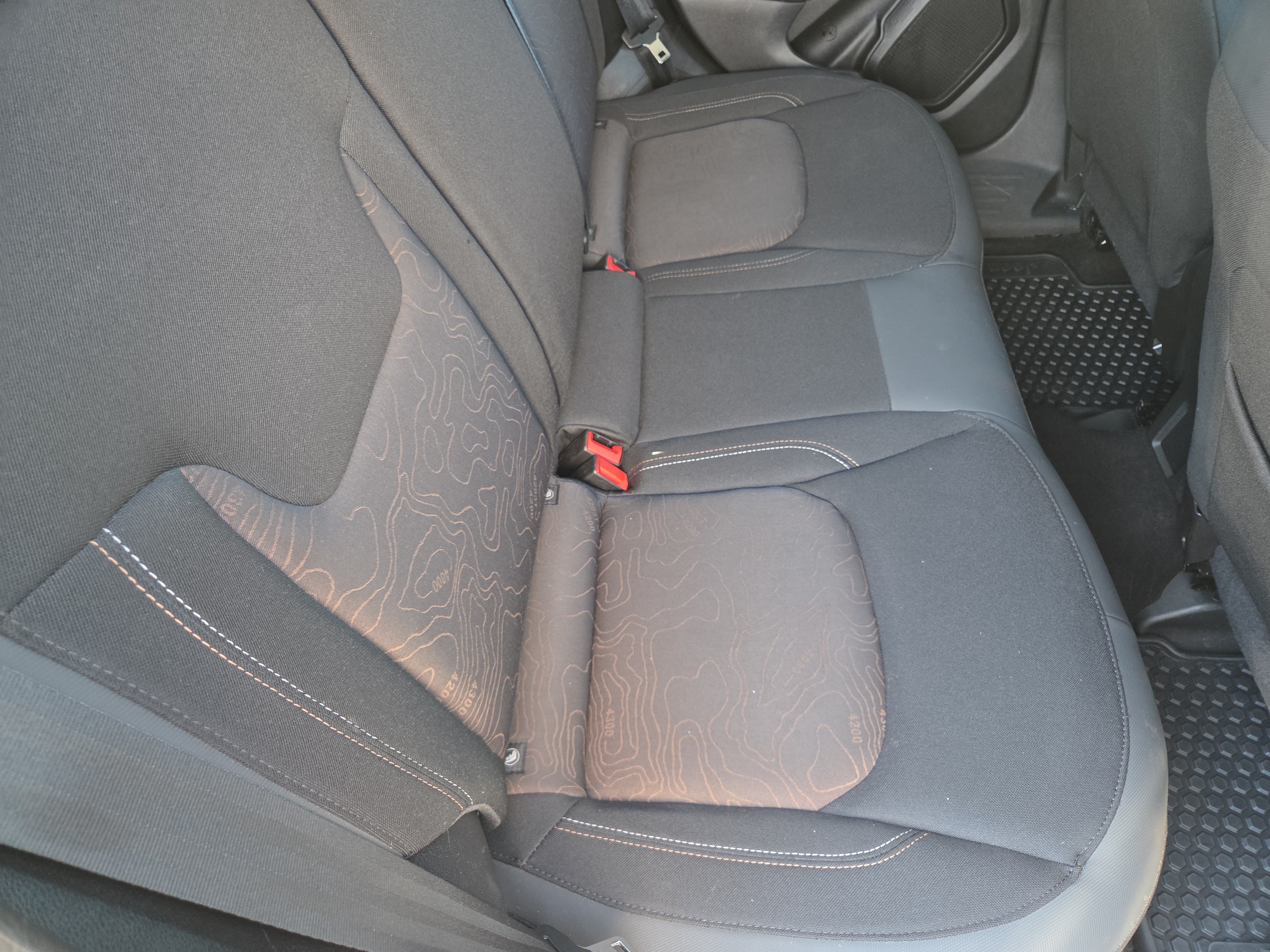 Certified 2023 Jeep Renegade Latitude AWD/4WD image 21