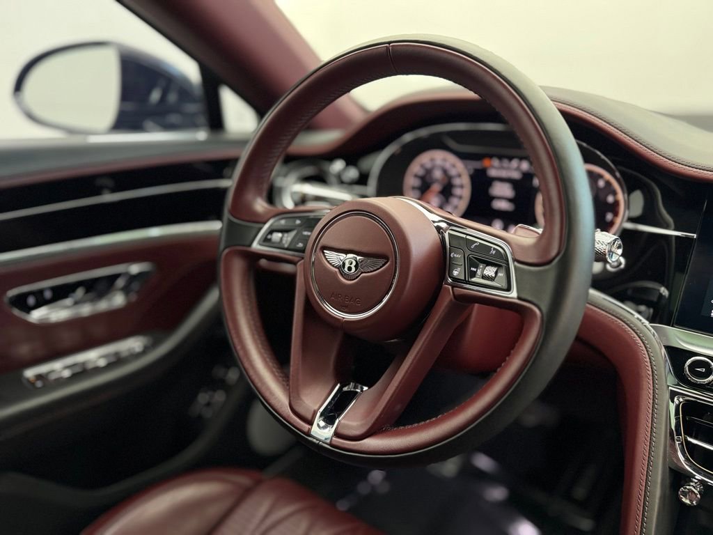 Used 2020 Bentley Flying Spur W12 image 43