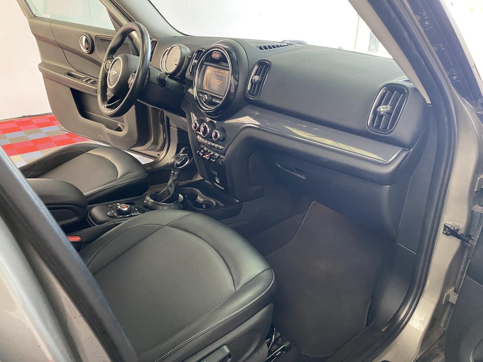 Used 2017 MINI Cooper Countryman ALL4 AWD/4WD image 8