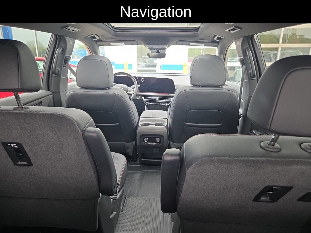 Used 2025 Chevrolet Traverse RS w/ LPO, Floor Liner Package AWD/4WD image 7