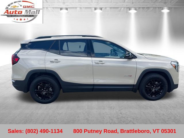 Used 2022 GMC Terrain AT4 w/ Infotainment Package II AWD/4WD image 8