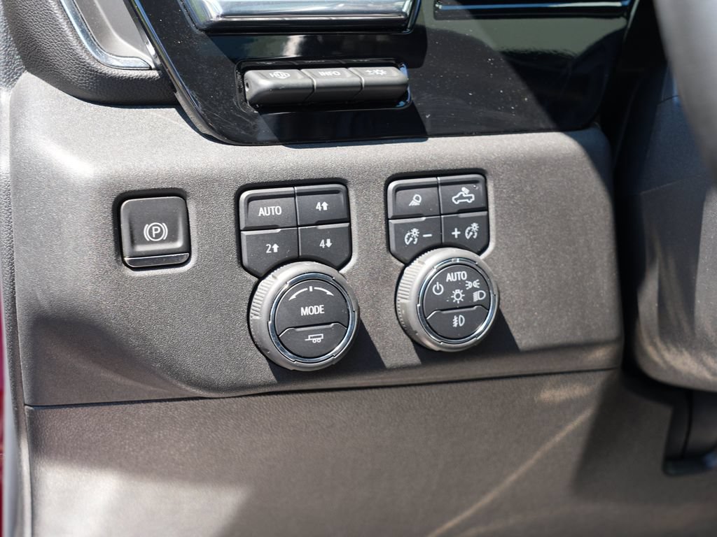 Certified 2024 Chevrolet Silverado 3500 High Country w/ High Country Premium Package AWD/4WD image 17
