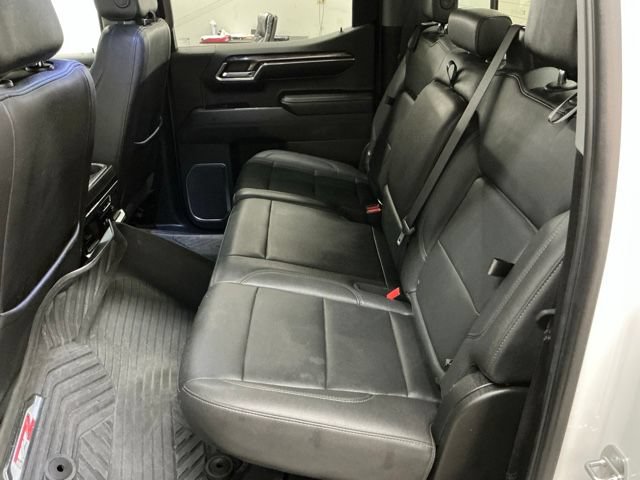 Used 2023 Chevrolet Silverado 1500 LTZ w/ LTZ Premium Package AWD/4WD image 15