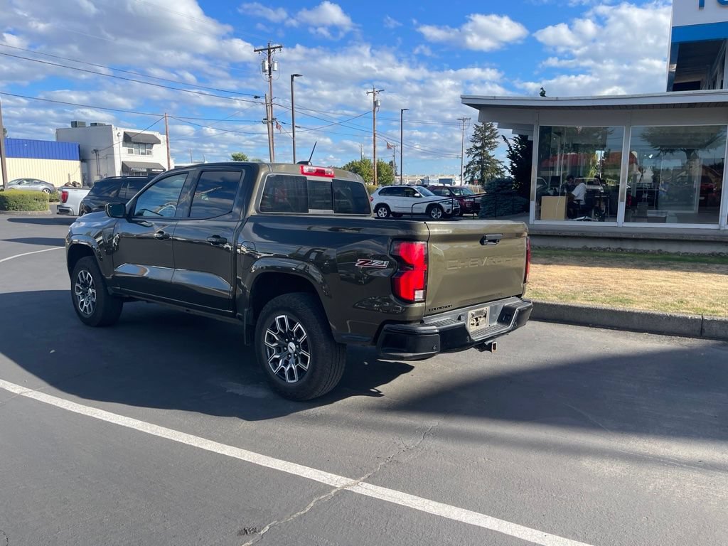 Used 2024 Chevrolet Colorado Z71 w/ Z71 Convenience Package 2 AWD/4WD image 3