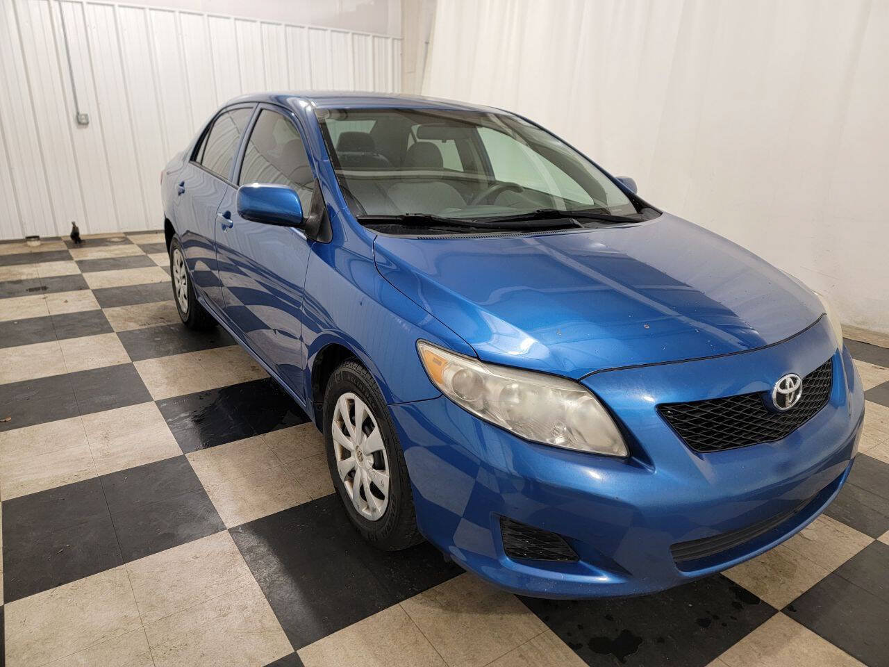 Used 2009 Toyota Corolla FWD image 4