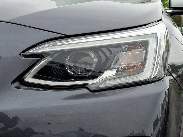 Used 2021 Subaru Outback Touring AWD/4WD image 10