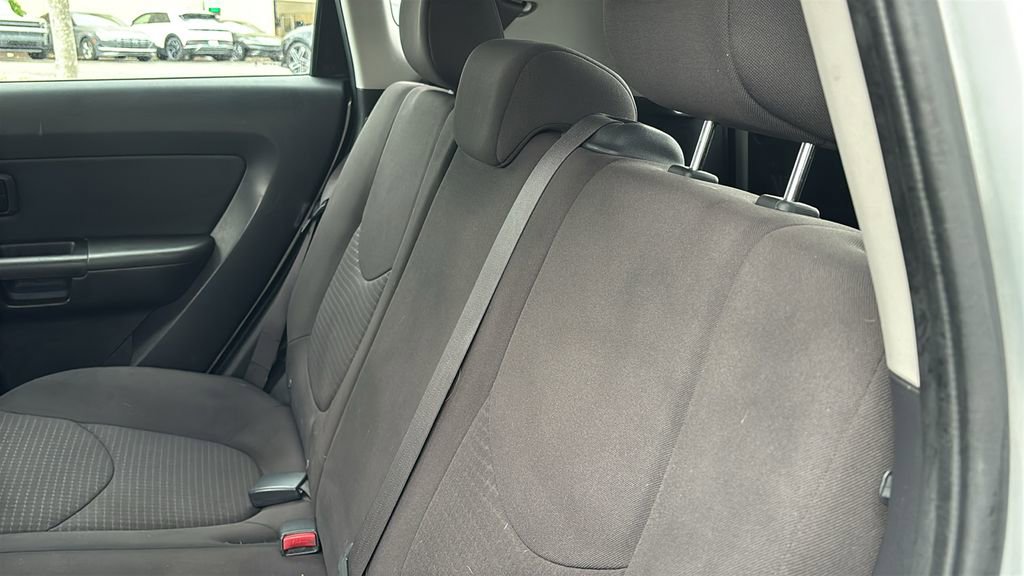 Used 2013 Kia Soul FWD image 28
