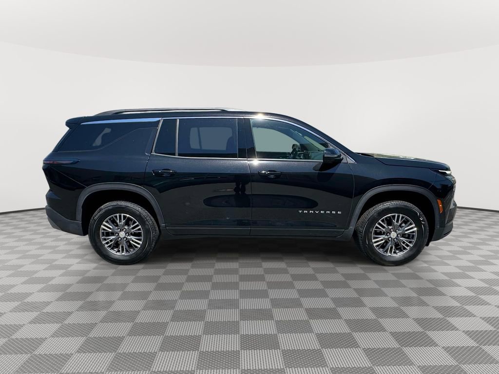 Used 2026 Chevrolet Traverse LT w/ Driver Confidence Package AWD/4WD image 7
