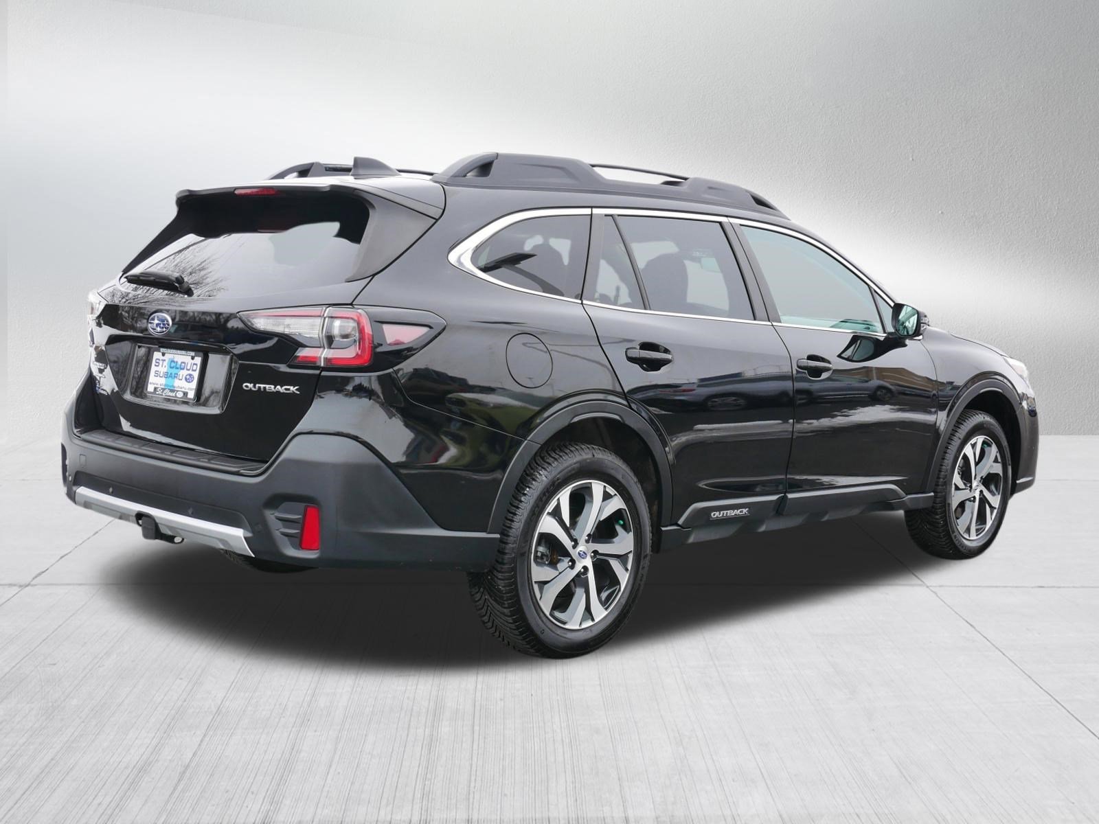 Used 2022 Subaru Outback Limited image 7