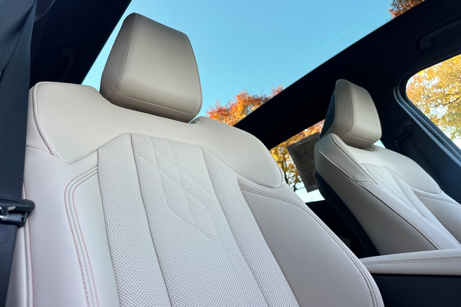 Used 2025 BMW X3 xDrive30i w/ Premium Package image 21