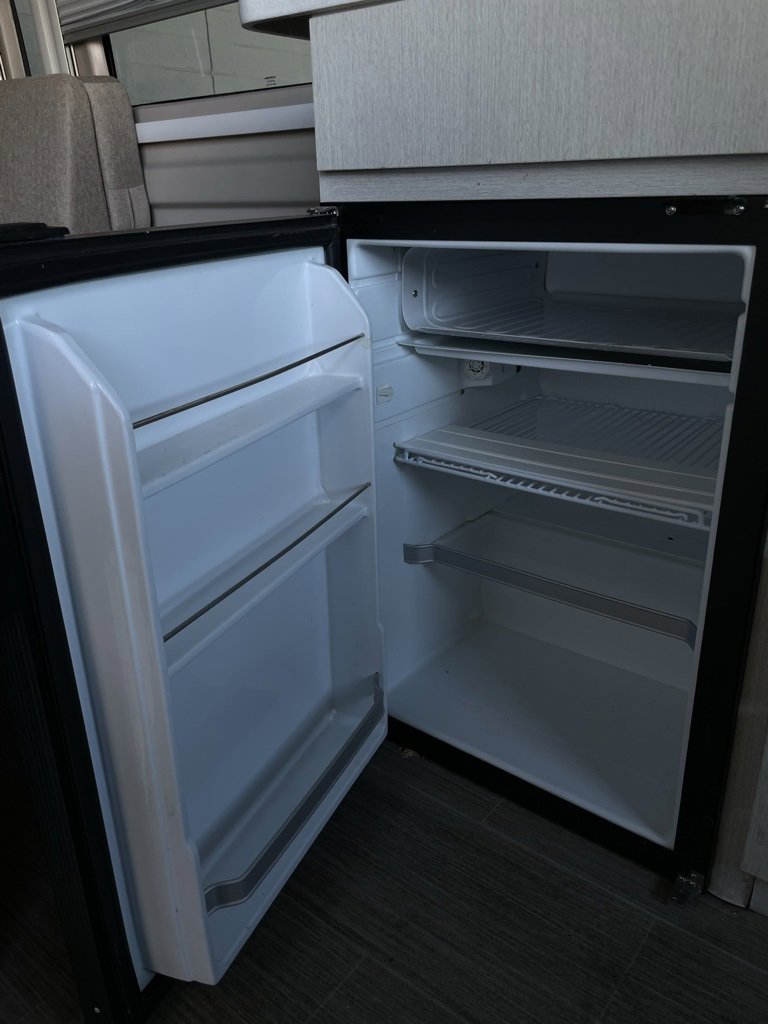 Used 2021 RAM ProMaster 3500 w/ Convenience Group image 50