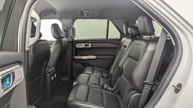 Used 2023 Ford Explorer Limited image 17