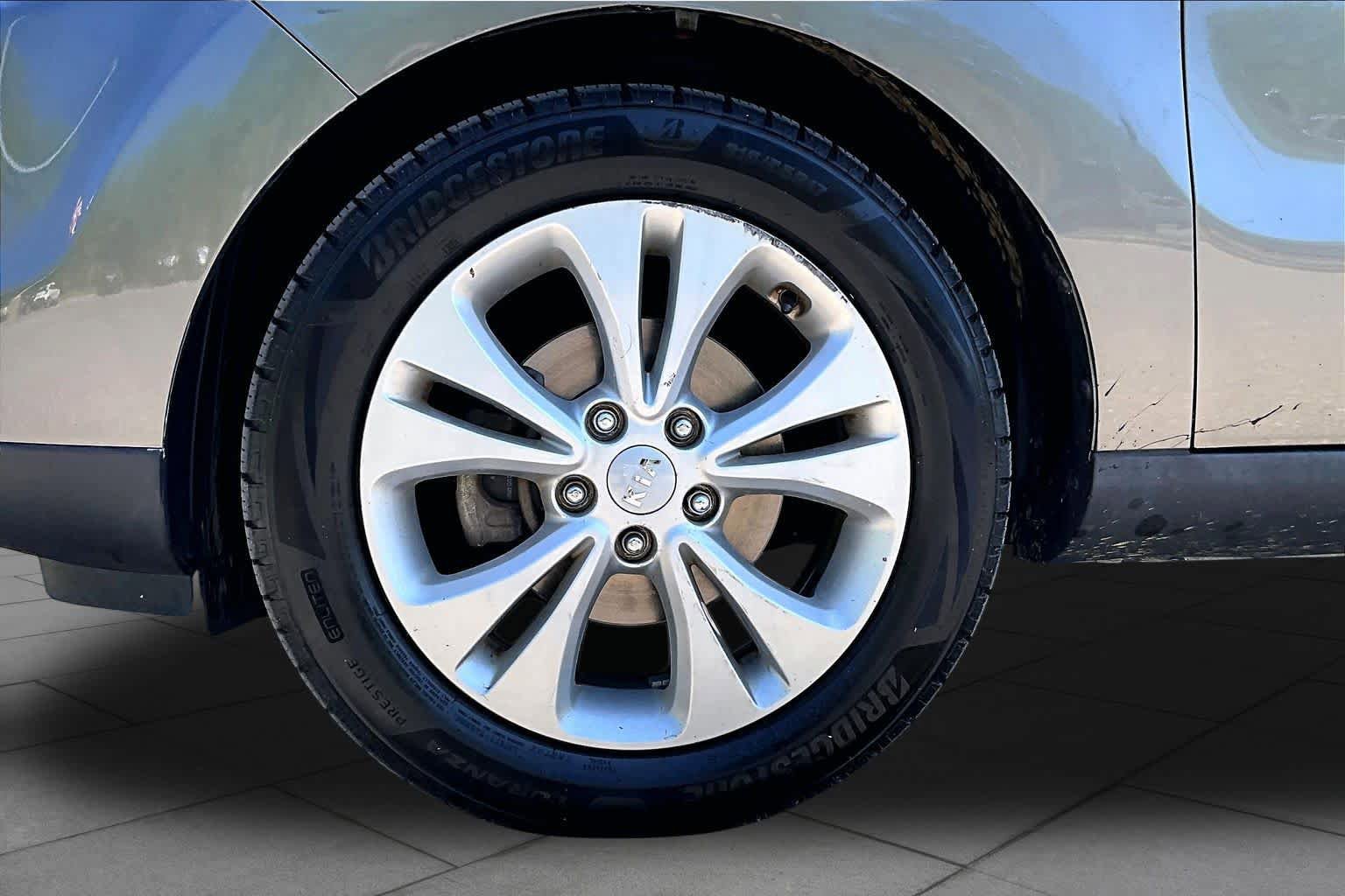 Used 2016 Kia Soul + w/ Primo Package FWD image 11