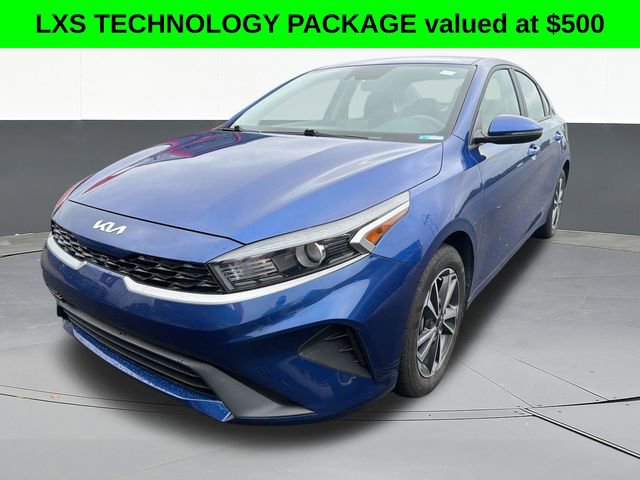 Used 2024 Kia Forte LXS w/ LXS Technology Package FWD image 2
