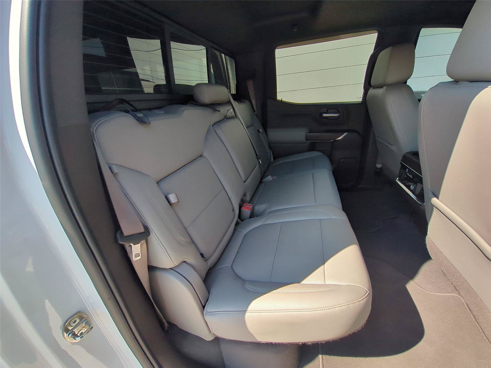 Used 2020 GMC Sierra 1500 SLT w/ SLT Premium Plus Package AWD/4WD image 33
