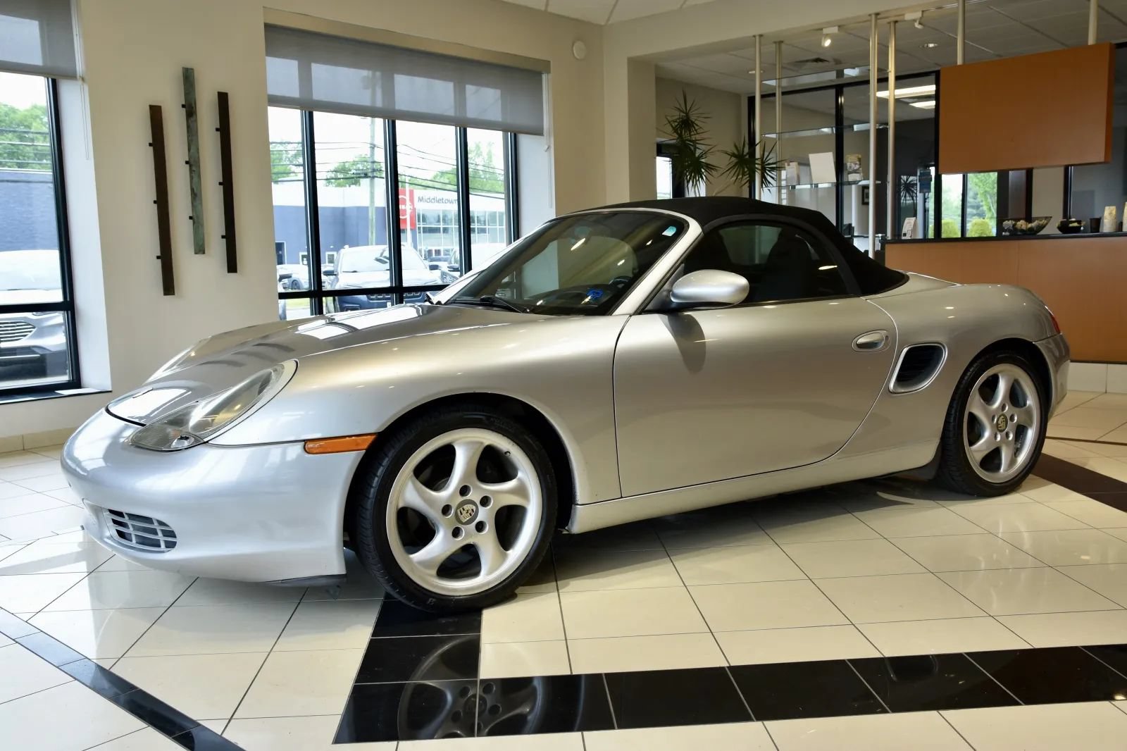 Used 2001 Porsche Boxster RWD image 3