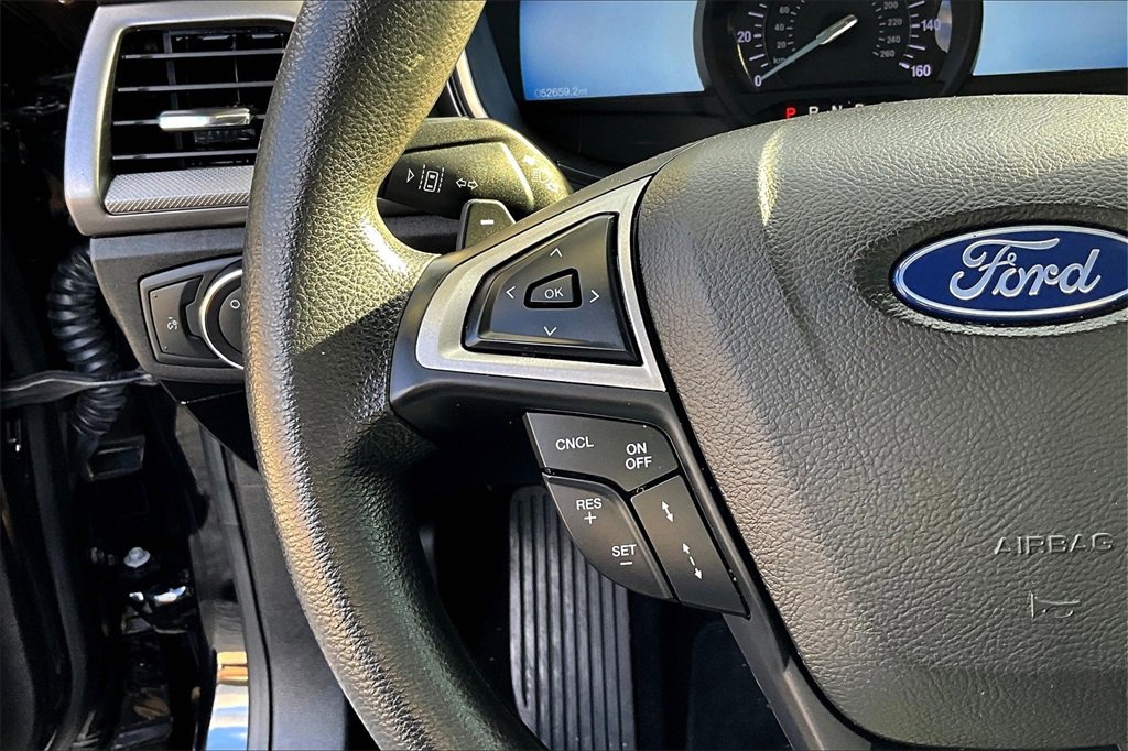 Used 2019 Ford Fusion SE image 16