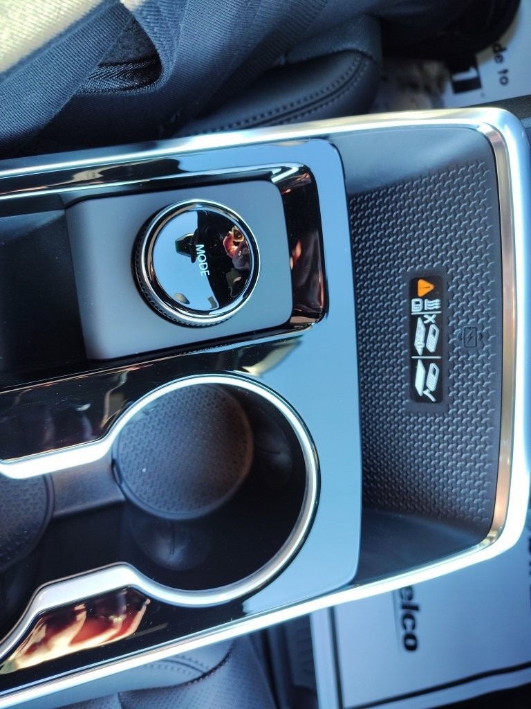 New 2026 Chevrolet Equinox LT w/ Convenience Package II image 16