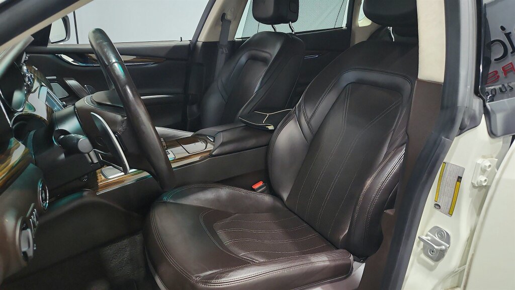 Used 2014 Maserati Quattroporte GTS RWD image 17