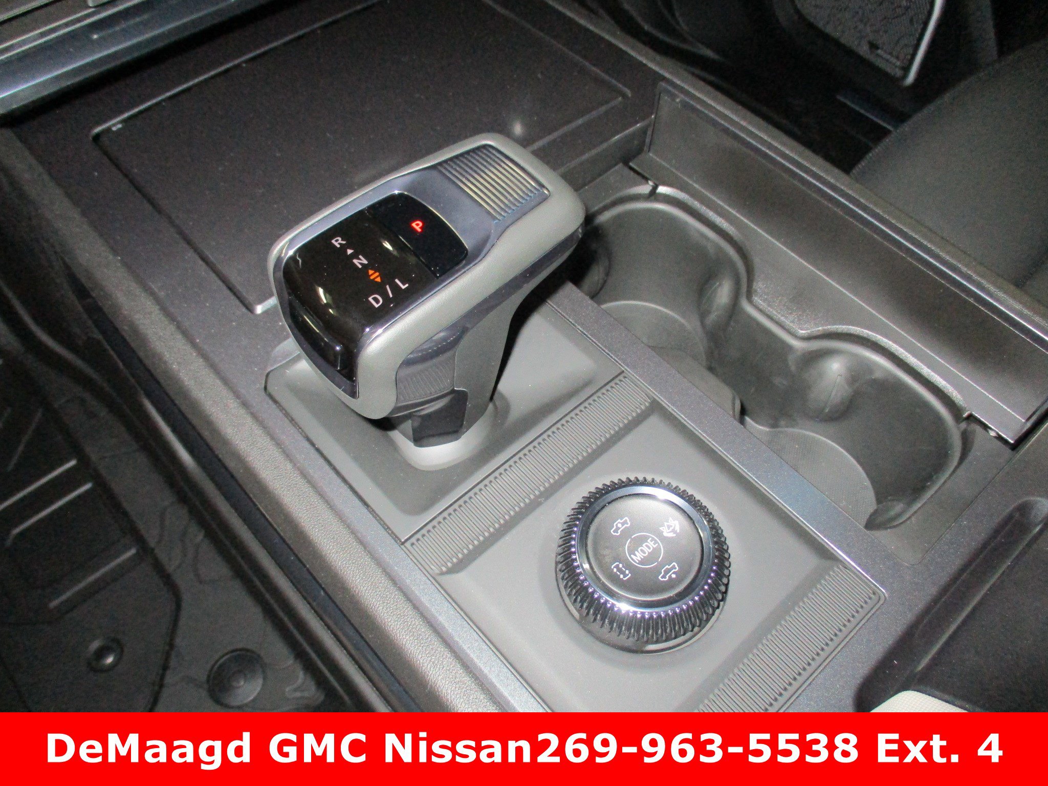 New 2026 GMC Hummer EV 4x4 Crew Cab w/ LPO, Dark Essentials Package image 29