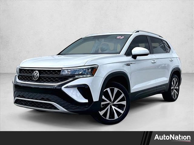 Used 2022 Volkswagen Taos SE image 1