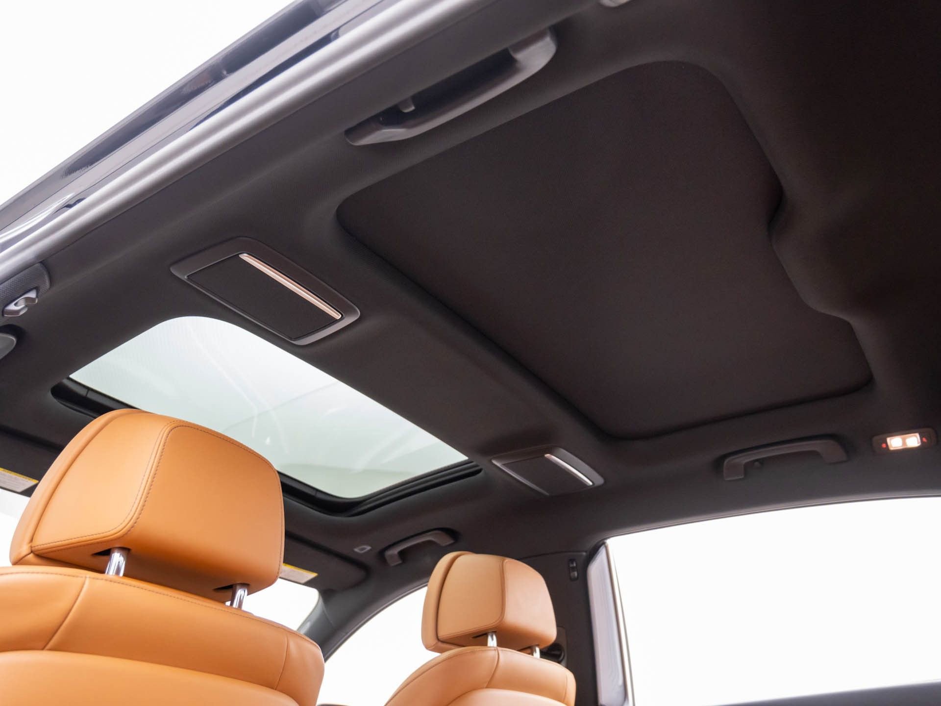 Certified 2022 BMW 750i xDrive w/ Executive Package image 17