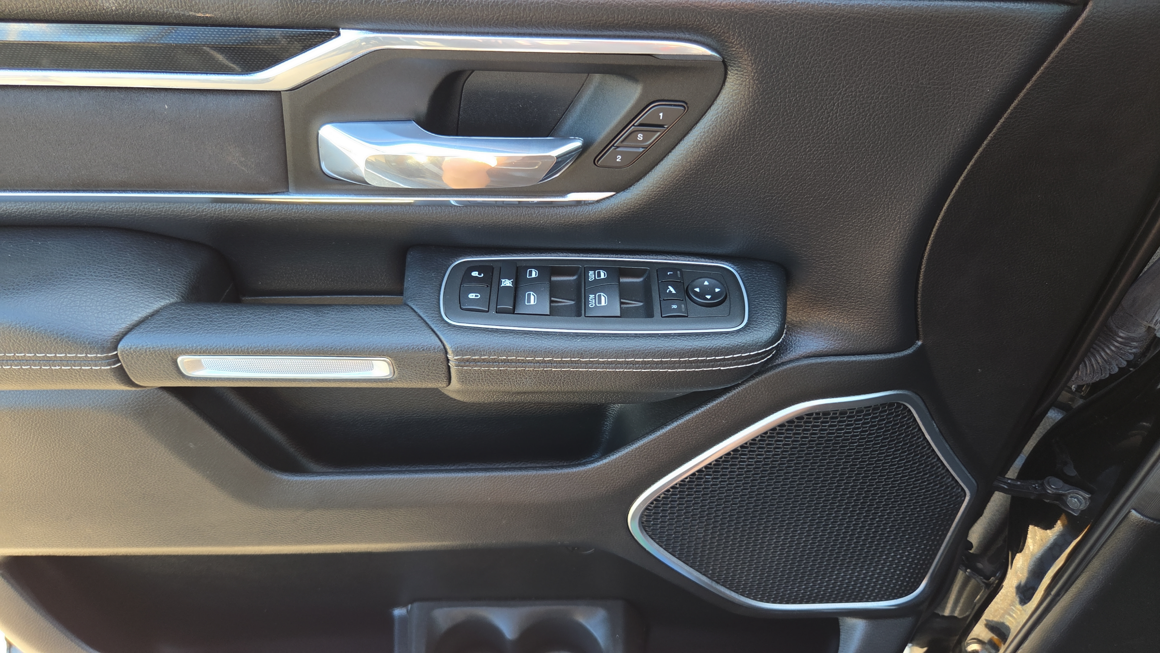 Used 2022 RAM 1500 Laramie w/ Sport Appearance Package RWD image 32