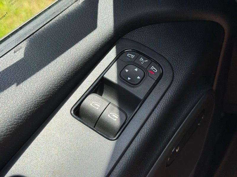 New 2026 Mercedes-Benz Sprinter 2500 image 16